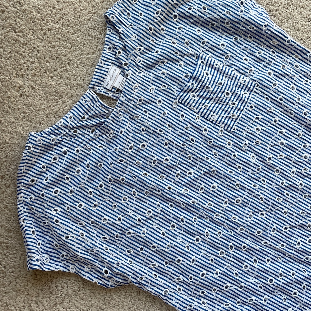 Liz Claiborne Stripe Eyelet Top Large Blue White Cut-Out Seersucker Embroidery - Picture 7 of 9